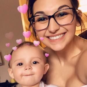 Meet your Posher, Caitlyn